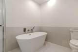 902 Heathrow Dr - Photo 32