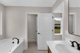 7961 Twin Lake Dr - Photo 32