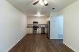3202 Redwood Ln - Photo 3