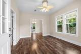 1114 Lloyd St - Photo 8