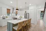 908 Yonge St - Photo 5