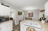 100 Teakwood Cir - Photo 4