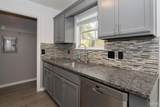 7060 Heather Oaks Dr - Photo 9