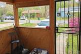 303 Booth Ave - Photo 3