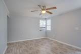 2407 Lakeview Ave - Photo 4