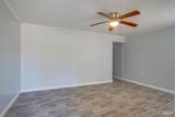 2407 Lakeview Ave - Photo 5