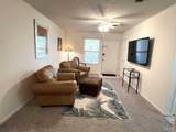 3202 Redwood Ln - Photo 6