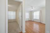 2333 Trailwood Dr - Photo 19