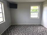 1402 Leonard St - Photo 13
