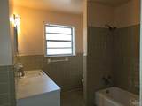 1402 Leonard St - Photo 14