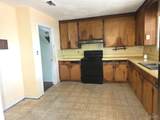 1402 Leonard St - Photo 5