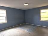 1402 Leonard St - Photo 9