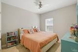 1621 Smugglers Cove Cir - Photo 31