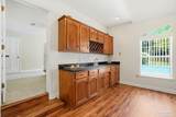 1437 Kings Rd - Photo 10