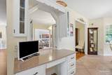 1437 Kings Rd - Photo 20