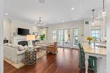 598 Romana St - Photo 16