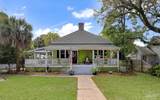 913 Lloyd St - Photo 1