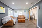 1106 Mills Ave - Photo 5