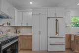 1613 Desoto St - Photo 6