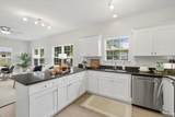 302 F St - Photo 3
