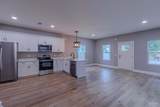 210 Lakeview Ave - Photo 5