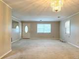 744 Boxwood Dr - Photo 4