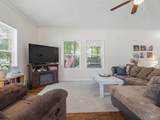 2011 Augusta Ave - Photo 3