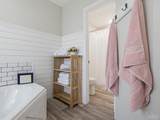 6821 Cedar Lake Dr - Photo 36