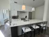 17 Palafox Pl - Photo 2