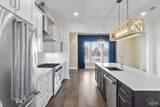 316 Romana St - Photo 24