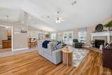 1668 Woodlawn Way - Photo 11