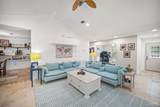 8132 Glenview Rd - Photo 15