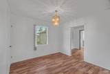 1095 Langley Ave - Photo 14