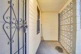 3411 Yonge St - Photo 4