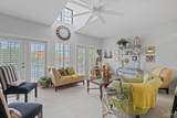122 Baybridge Dr - Photo 5