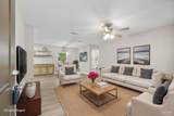 2878 Summer St - Photo 9