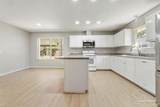 1006 Lake Aire Dr - Photo 5