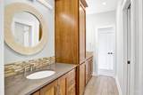 1070 Harbor Ln - Photo 31