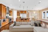 1070 Harbor Ln - Photo 9