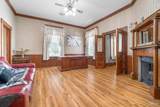 902 Blount St - Photo 16
