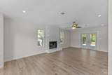 1604 Sumatra Ln - Photo 15