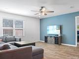 10509 Queens Gate Cir - Photo 9