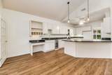 3031 Oak Pointe Dr - Photo 3