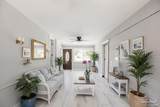 402 Rue Max St - Photo 3