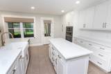 2490 Hallmark Dr - Photo 10