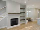 706 F St - Photo 4