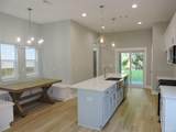 706 F St - Photo 5