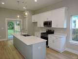 706 F St - Photo 6