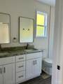 1020 Lloyd St - Photo 20