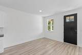 2419 L St - Photo 11